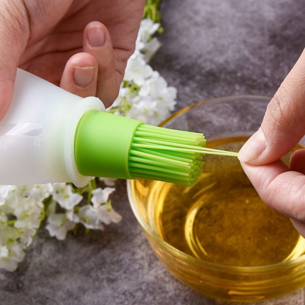 Barbecue Oil Brush Oil Dispenser With Brush - Image 3